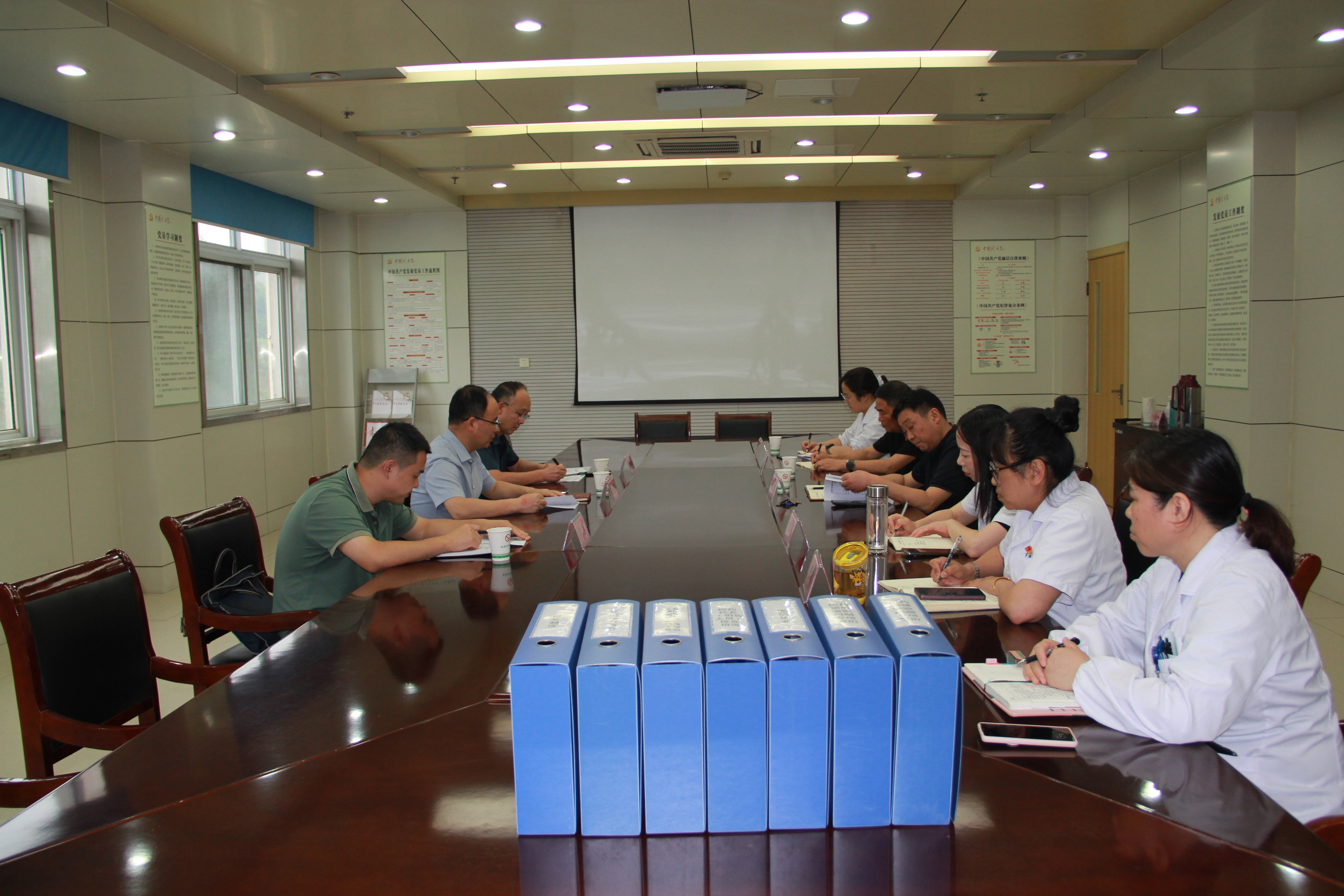 市紀委監(jiān)委駐市衛(wèi)健委紀檢監(jiān)察組 赴市第二人民醫(yī)院督導工作
