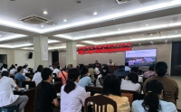 市第二人民醫(yī)院召開醫(yī)療質(zhì)量提升攻堅年行動動員會暨廉潔從業(yè)九項準則醫(yī)德醫(yī)風專項培訓會